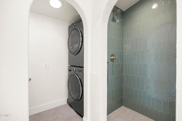 Bathroom, Interior, Recessed Lighting, Utility Closets, Washer
