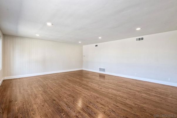 Empty room, Interior, Recessed Lighting, Wood Texture Flooring