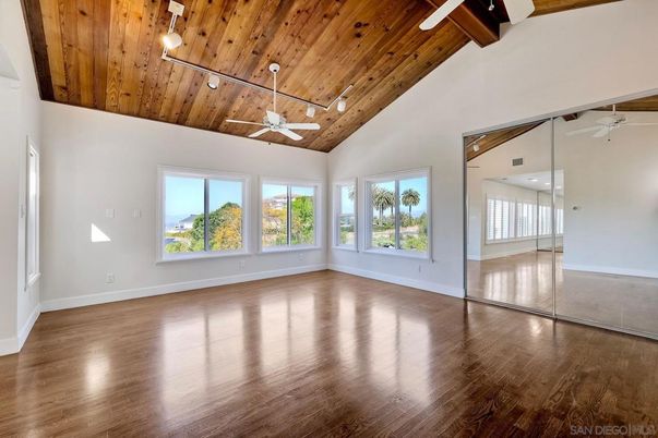 Empty room, Interior, Wooden Beams, Wooden Ceilings, Wood Texture Flooring