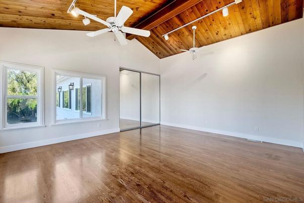Empty room, Interior, Wooden Ceilings, Wood Texture Flooring