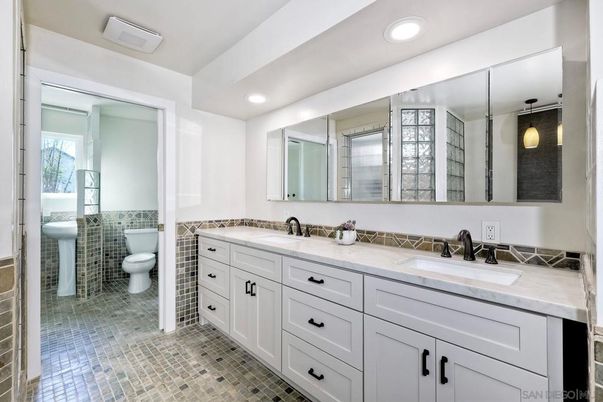 Bathroom, Dual Sink Vanities, Glass Shower, Interior, Pendant Lights, Recessed Lighting