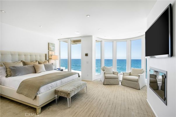 Bedroom, Interior, Recessed Lighting, Water