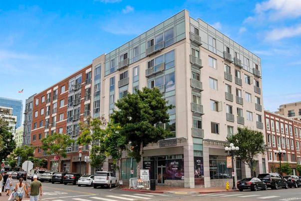 Exterior, Facade, Condo Building