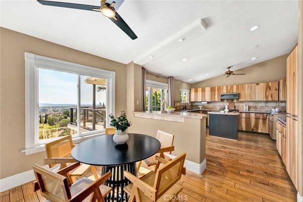 Dining room, Interior, Kitchen, Recessed Lighting, Wood Texture Flooring