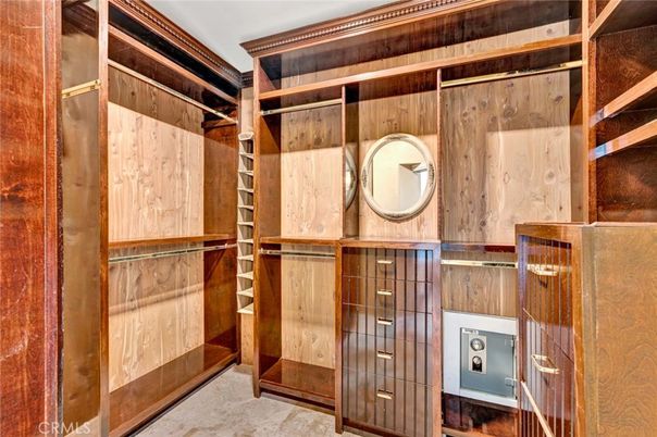 Interior, Walk-in Closets