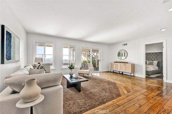 Interior, Living room, Recessed Lighting, Water, Wood Texture Flooring