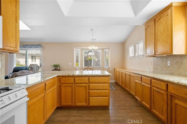 Chandelier, Dining room, Interior, Kitchen, Wood Texture Flooring