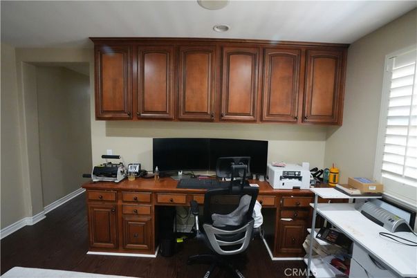 Home Office, Interior, Recessed Lighting, Wood Texture Flooring