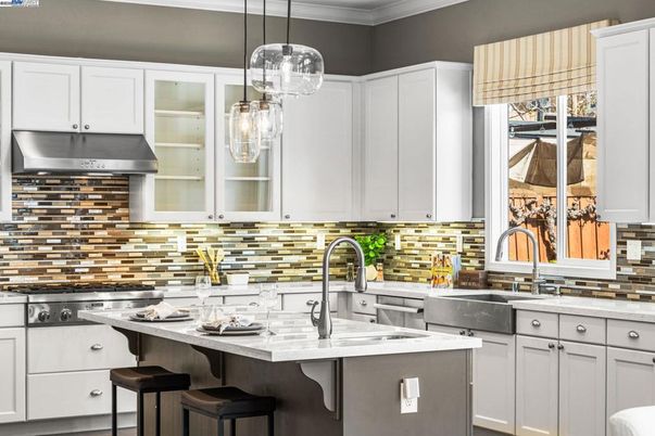 Interior, Kitchen, Pendant Lights, Stainless Steel Appliances