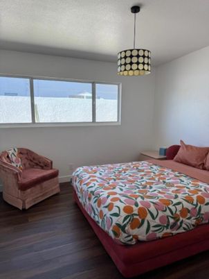 Bedroom, Interior, Pendant Lights, Wood Texture Flooring