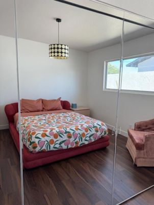 Bedroom, Interior, Pendant Lights, Wood Texture Flooring