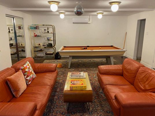 Billiard Table, Game Room, Interior, Living room