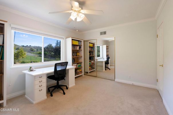 Home Office, Interior
