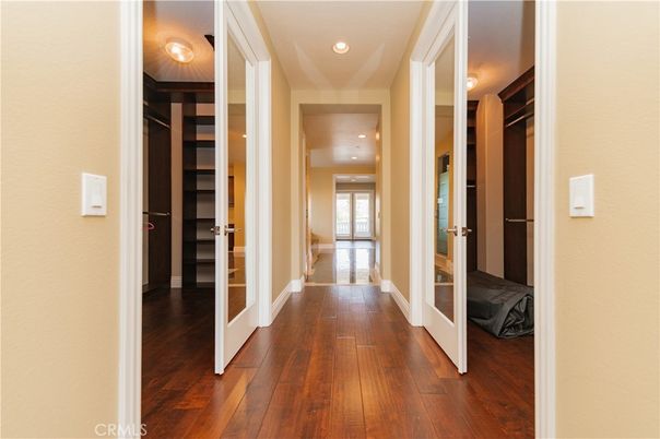 Interior, Recessed Lighting, Walk-in Closets, Wood Texture Flooring