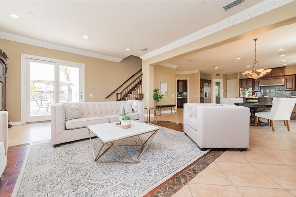 Chandelier, Dining room, Interior, Kitchen, Living room, Recessed Lighting, Wood Texture Flooring