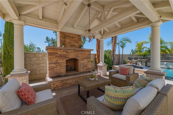 Exterior, Fireplace, Pool