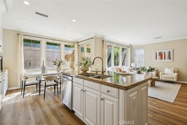 Dining room, Interior, Kitchen, Recessed Lighting, Wood Texture Flooring