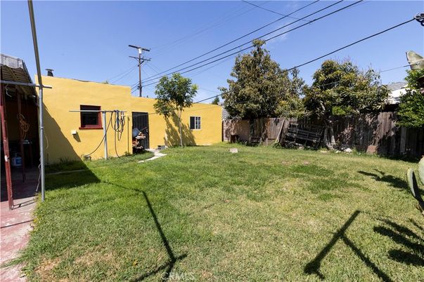 Backyard, Exterior