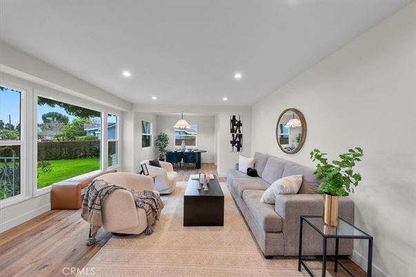 Dining room, Interior, Living room, Pendant Lights, Recessed Lighting, Wood Texture Flooring