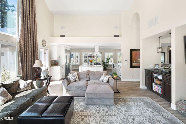 Interior, Kitchen, Living room, Pendant Lights, Wood Texture Flooring