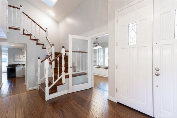 Interior, Pendant Lights, Recessed Lighting, Wood Texture Flooring
