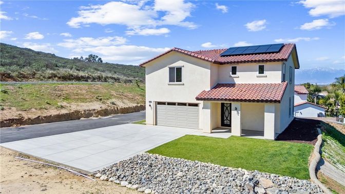 Attached, Exterior, Facade, Solar Panels, Mediterranean