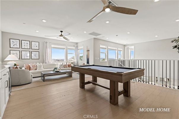 Billiard Table, Game Room, Interior, Living room, Recessed Lighting, Wood Texture Flooring