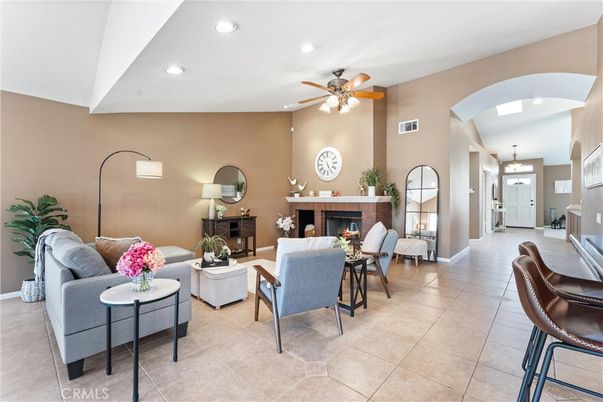 Fireplace, Interior, Living room, Pendant Lights, Recessed Lighting