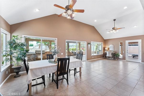 Dining room, Interior, Recessed Lighting