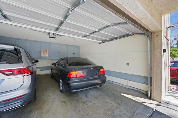 Garage, Interior