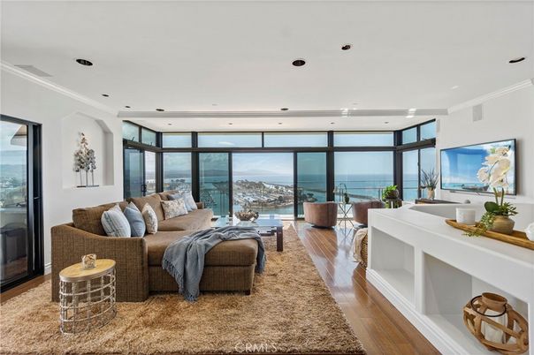 Interior, Living room, Recessed Lighting, Water, Wood Texture Flooring