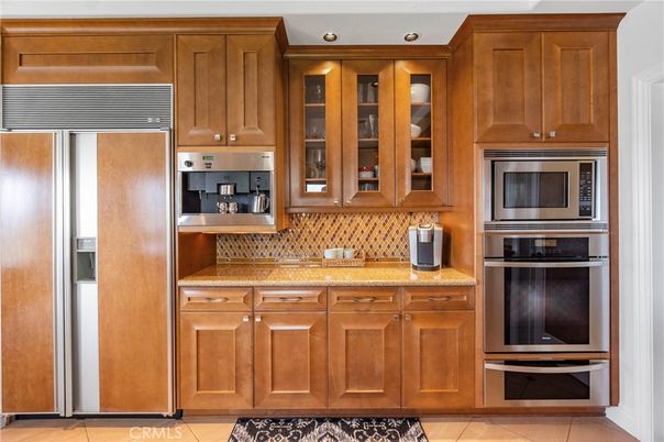 Interior, Kitchen, Stainless Steel Appliances