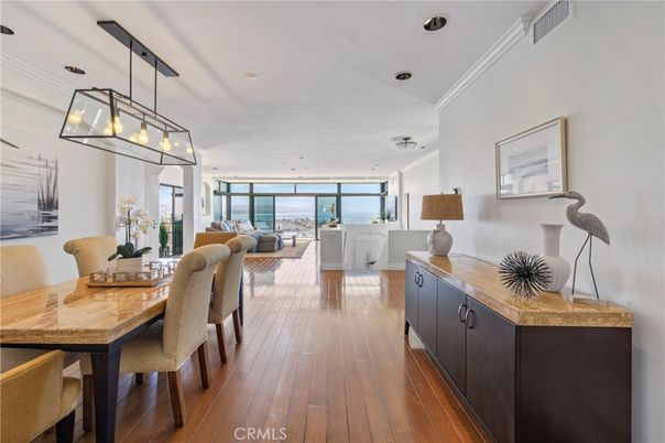 Dining room, Interior, Living room, Pendant Lights, Recessed Lighting, Wood Texture Flooring