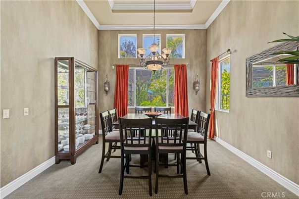 Chandelier, Dining room, Interior