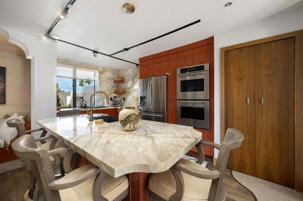 Dining room, Interior, Kitchen, Stainless Steel Appliances, Wood Texture Flooring