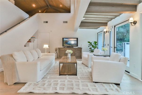 Interior, Living room, Recessed Lighting, Wooden Beams, Wooden Ceilings, Wood Texture Flooring