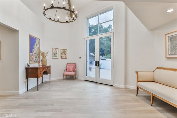 Chandelier, Interior, Recessed Lighting, Wood Texture Flooring