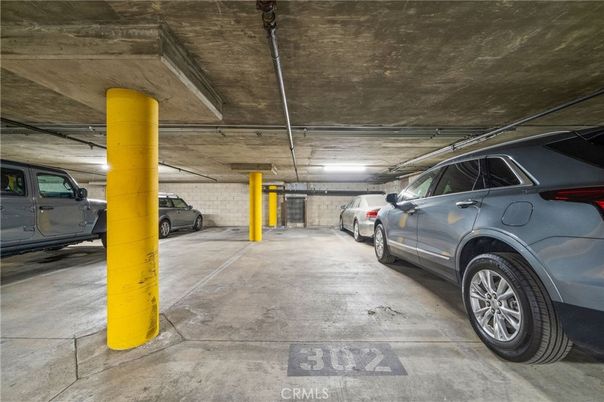 Garage, Interior