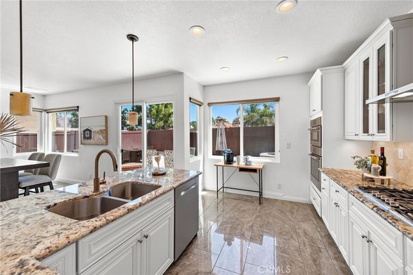 Dining room, Interior, Kitchen, Pendant Lights, Recessed Lighting