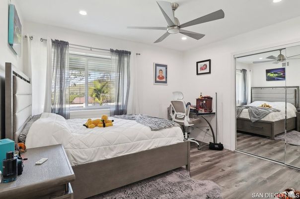 Bedroom, Home Office, Interior, Recessed Lighting, Wood Texture Flooring