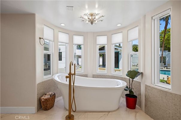 Bathroom, Free Standing Baths, Interior, Marble, Recessed Lighting