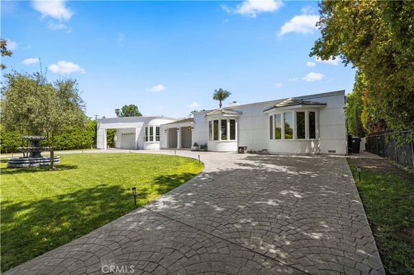 Attached, Backyard, Exterior, Facade, Ranch