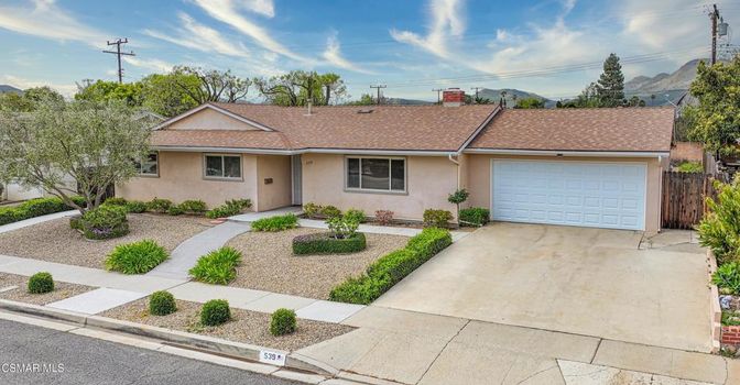 Attached, Exterior, Facade, Ranch