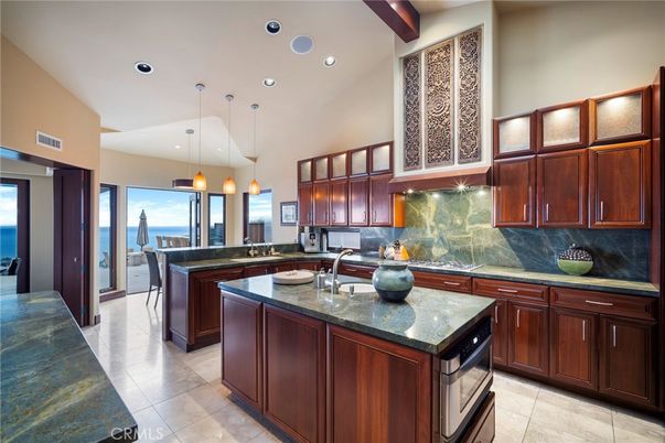 Dining room, Interior, Kitchen, Pendant Lights, Recessed Lighting, Water