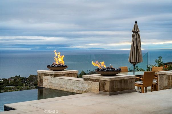 Exterior, Pool, Water
