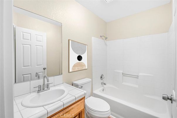 Bathroom, Interior, Tile Countertops