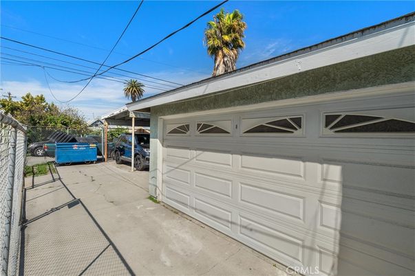 Detached Garage, Exterior