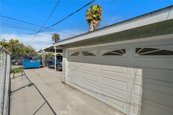 Detached Garage, Exterior
