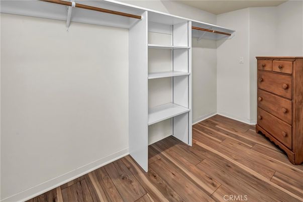 Interior, Walk-in Closets, Wood Texture Flooring