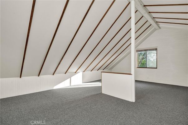 Empty room, Interior, Wooden Beams